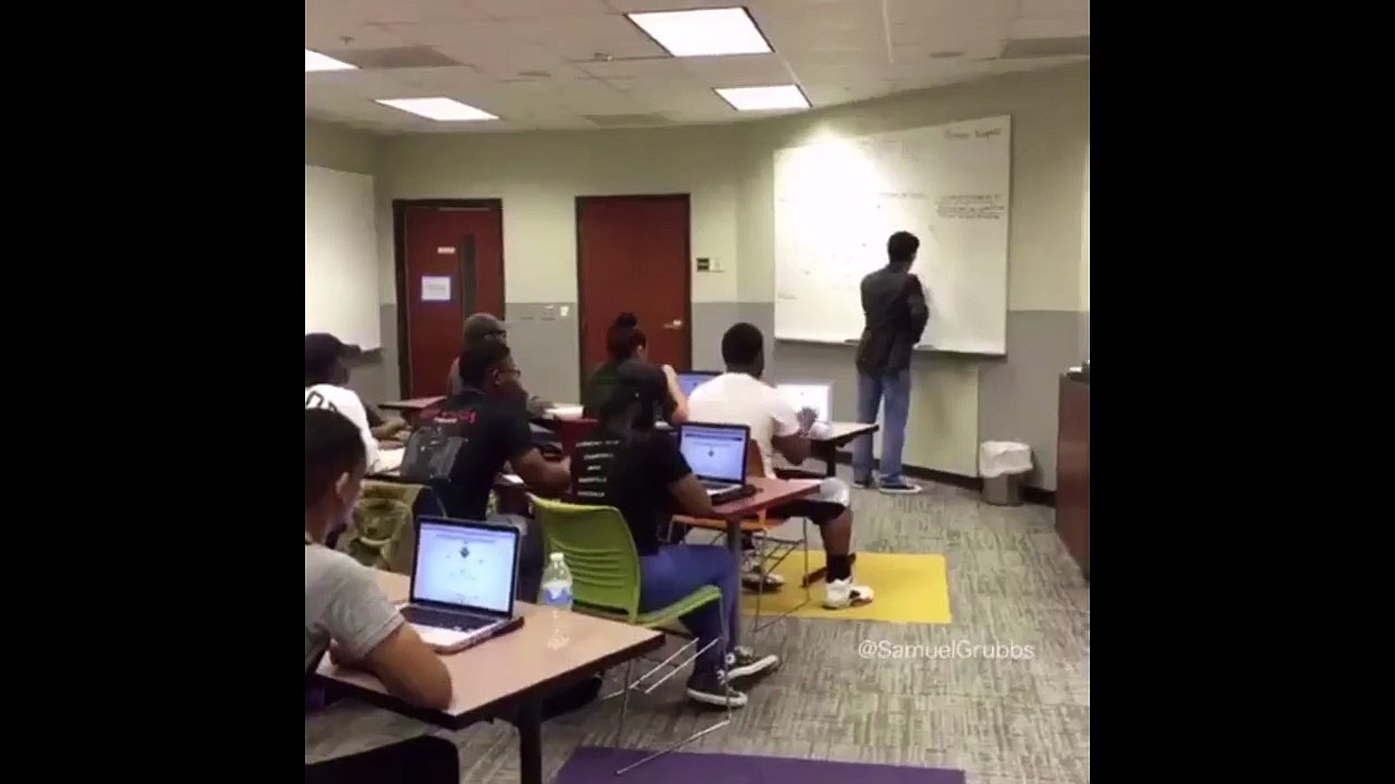 Ces élèves ont une certaine maîtrise quand le prof a le dos tourné !