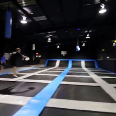Trampoline Frisbee