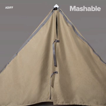 Someone designed a jacket that doubles as a tent to help refugees in need