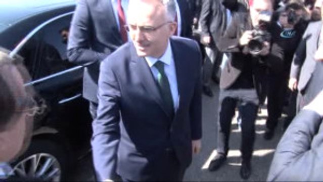Maliye Bakanı Ağbal'dan Müjde: Gelir İdaresi Başkanlığına 2 Bin Gelir Uzman Yardımcısı Alacağız