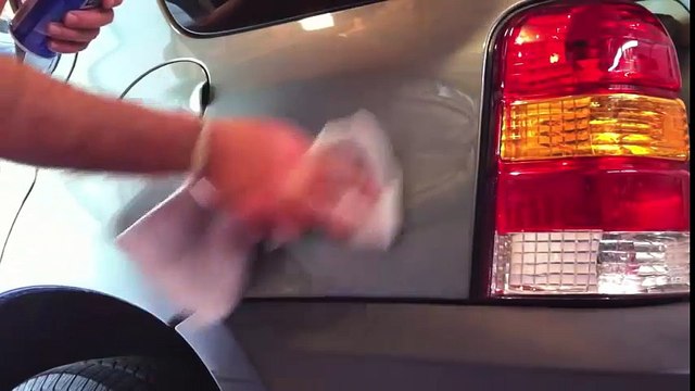 IL Y A DES BOSSES SUR LA CARROSSERIE DE VOTRE AUTO? AVANT D’ALLER AU GARAGE, FAITES DONC CECI!