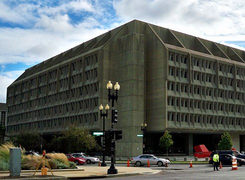 Carlos Erik Malpica Flores - Arquitectura Brutalista