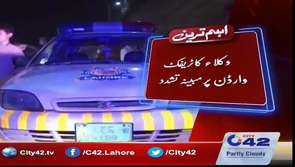 Lawyers torture on traffic warden in Lahore