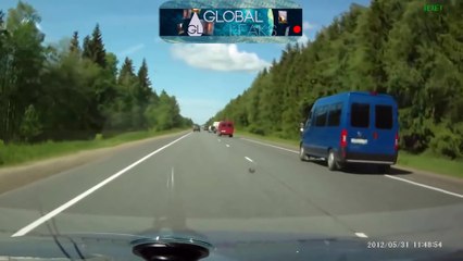 berani salip?wkwkwkwk...(mirip ya kayak di sini,kalo di salip turun sekampung dr mobil)