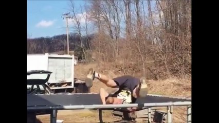 Mais pourquoi il a tenté un backflip... FAIL