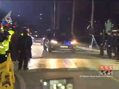 দুর্নীতির অভিযোগে গ্রেফতার দ'কোরিয়ার সাবেক প্রেসিডেন্ট পার্ক গিউন