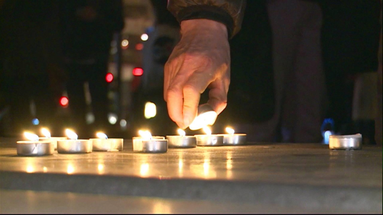 Paris : Hundreds attend vigil held for shot Chinese man