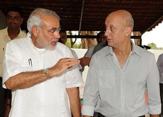 Anupam Kher Revealing  The Actors Name On  Narendra Modi biopic