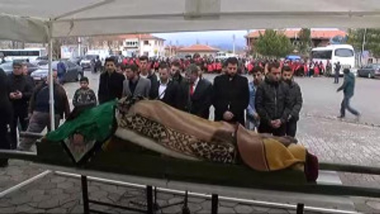 Ömer Halisdemir'in Annesi Son Yolculuğuna Uğurlandı