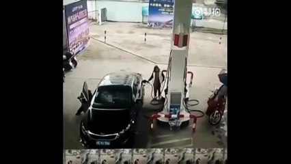 Un voleur se fait immédiatement rattraper par le karma