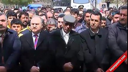 Ömer Halisdemir'in annesi son yolculuğuna uğurlandı
