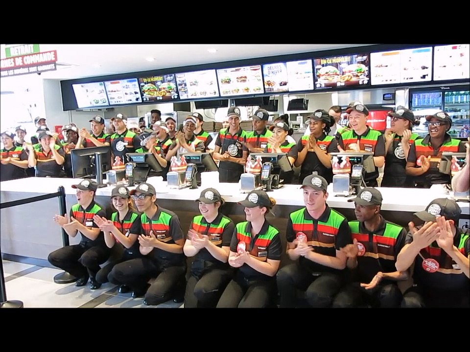 A Valence, Burger king ouvre par un cri de guerre