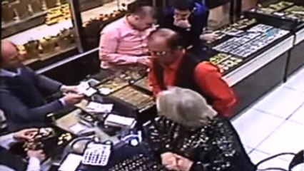 Türkiye'nin Merak Ettiği O Şahıs Ortaya Çıktı, Eksik Paralar Teslim Edildi