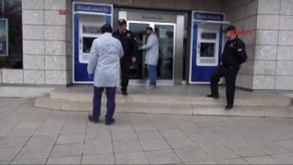 Pendik'te Banka Soygunu Girişimi 2 Yaralı