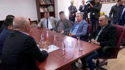 Në mungesë të komunës, “Albiz” përkujdeset për shkollat e Sarajit