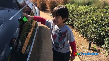 GIANT TOW MATER Life Size DISNEY CARS Family Fun Art's of Animation Hotel Tour Playground for Kids