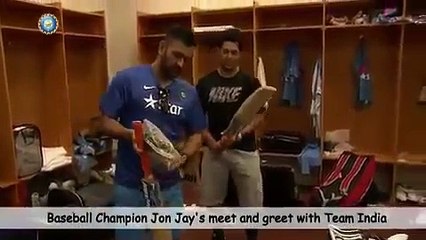 Virat kohli,ms dhoni unceen video dressing room ,meet with jon jay's