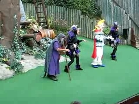 Spectacle Assurance Fou Rires Parc ASTERIX 2007 - Partie 1