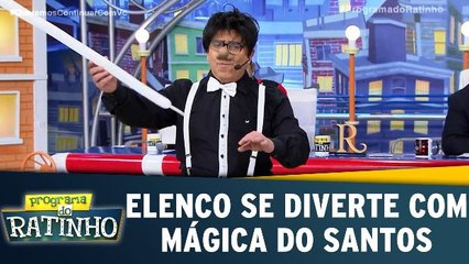 Elenco solta risada com mágica do Santos