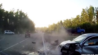 Car Crashes-Shocking dash camera HD #217