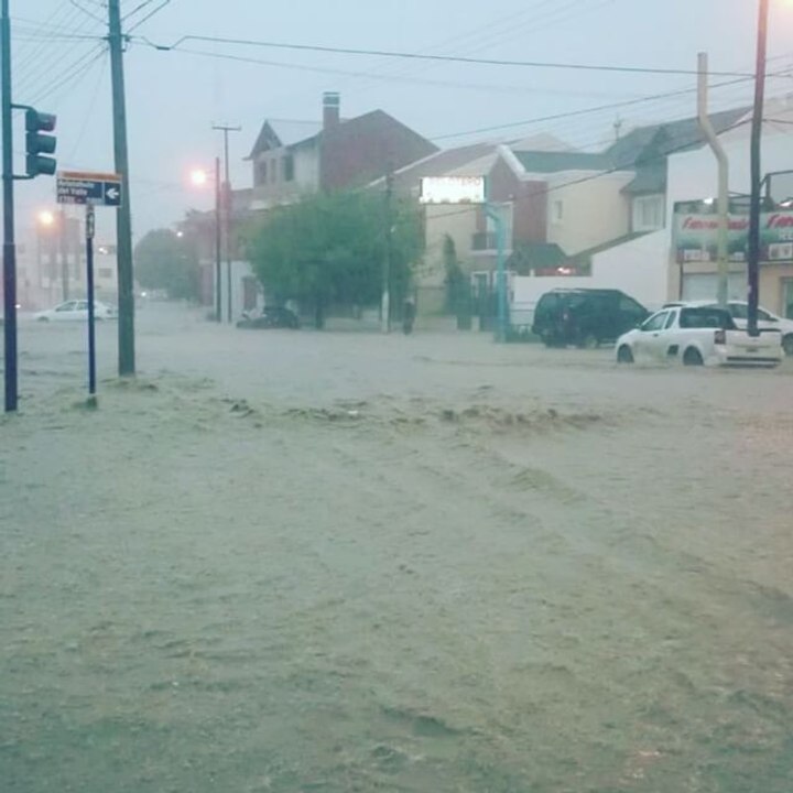 Drivers Challenge Severe Flooding in Comodoro Rivadavia