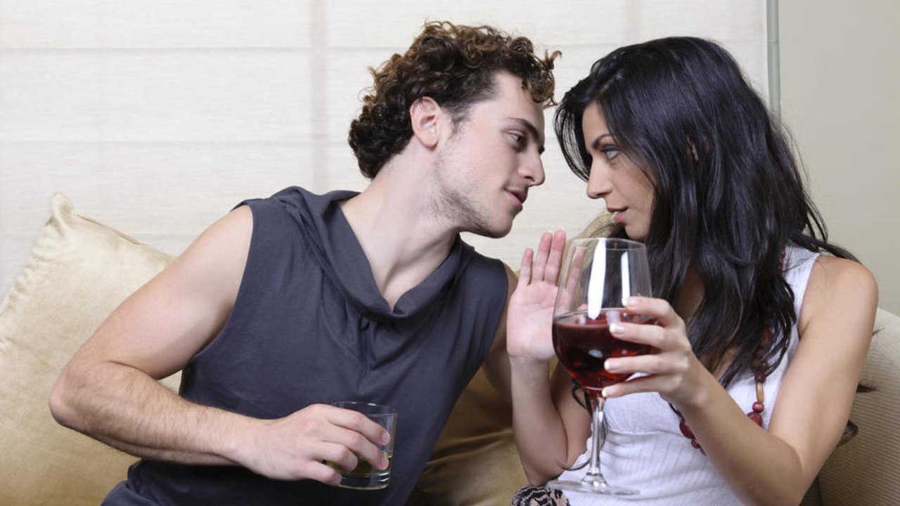 7 Mentiras Que Suelen Decirnos Las Chicas A Nosotros Los Hombres