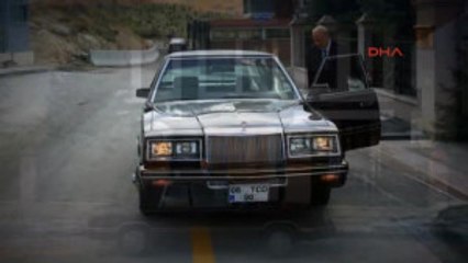 Bahçeli, Klasik Otomobiliyle Ankara'da Tura Çıktı