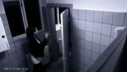 Mira lo Que Esta Chica Le Hace A Su Compañero Para Que Este Con Ella!