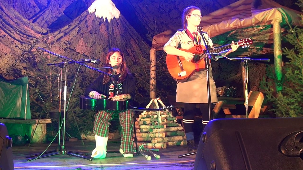 Modlitwa wędrowców - Zespół  ’’Jesienne Maskowanie Leśne’’ Hufiec ZHP Jarosław Festiwal HIT 2016.