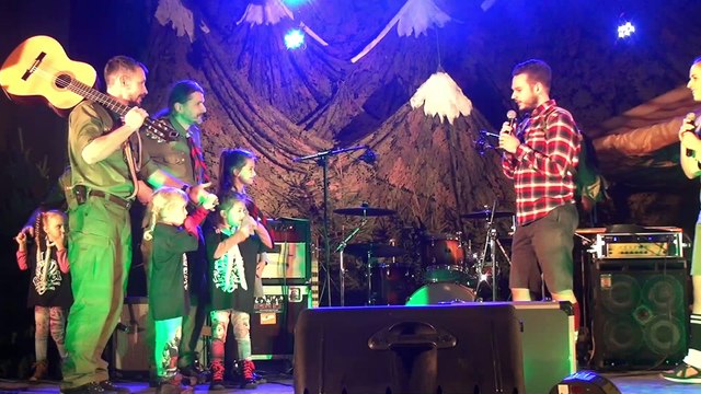 XIII Festiwal Piosenki Harcerskiej i Turystycznej „HIT 2016” Nowa Sarzyna 25-27.11.2016 Występ przed koncertem galowym