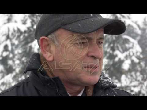 Fshatrat malor mbeten ende të bllokuara nga bora