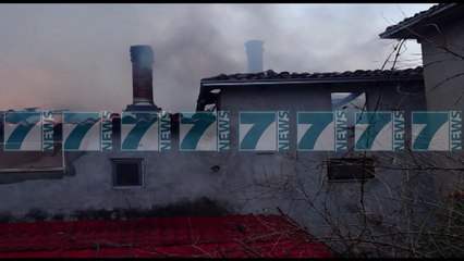 ZJARRI SHKRUMBON SHTEPINE NE SHKODER PAS LUHATJES SE ENERGJISE - News, Lajme - Kanali 10