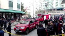 Report TV - Tiranë, zjarr në një pallat dyshohet për 2 viktima