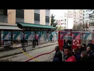 ZJARR NE ASHENSORIN E NJE PALLATI NE TIRANE - News, Lajme - Kanali 10