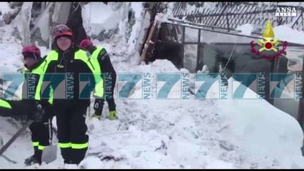 ITALI, NXIRREN TE GJALLE 8 PERSONA NGA HOTELI I MBULUAR NGA ORTEKU - News, Lajme - Kanali 7
