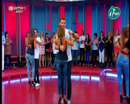 SÓNIA Araújo SUPER SEXY na ESTREIA de «A Praça» - Set 2015