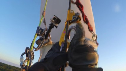 Profesione të çuditshme nëpër botë, riparuesja e turbinave të erës