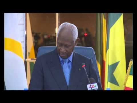 Macky Sall et Abdou Diouf se lancent des fleurs