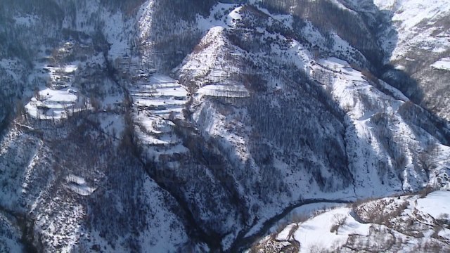 Ndihmat nga ajri - Top Channel Albania - News - Lajme