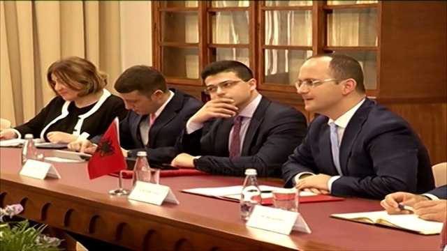 Kotzias-Shqipërisë: Mos luani me nacionalizmin - Top Channel Albania - News - Lajme