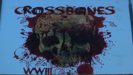 Report TV - Crossbones promovon albumin e  ri, del "Lufta e Tretë Botërore"