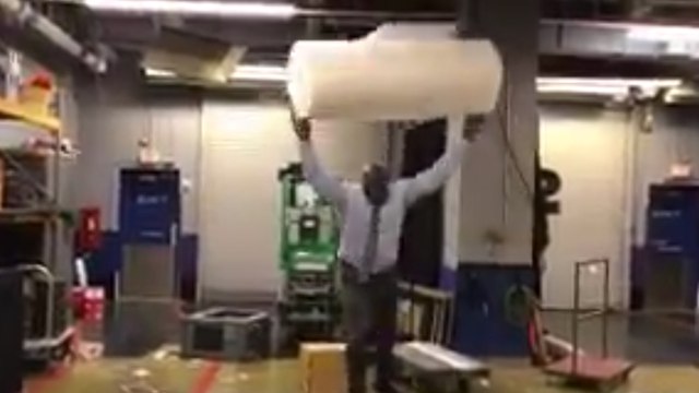 LeBron Passes Shaquille O'Neal on All-Time Scoring List, Shaq DESTROYS TNT Set