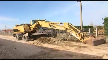 Ora News – Bashkia Lezhë nis investimin 29 mln lekë për rrugën e Kolshit