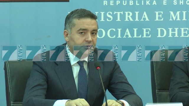 NJOHJA E VITEVE TE PUNES, PERFITOJNE 2 MIJE SHQIPTARE NE AUSTRI - News, Lajme - Kanali 11