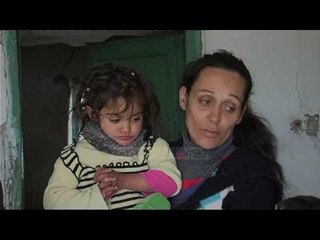 E vetme me 3 fëmijë - Top Channel Albania - News - Lajme