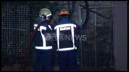 Ora News – Digjet banesa në rrugën “Hoxha Tasim”, shuhen flakët