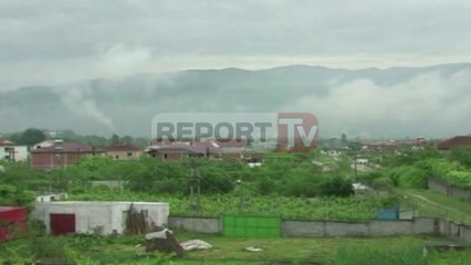 Report TV - Fushë-Krujë,ankohen banorët:Po mbytemi nga fabrika e çimentos