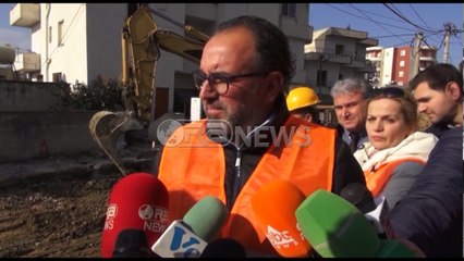 Ora News – Vlorë, nis ndërhyrja në rrugën industriale