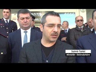 Report TV - Berat, Tahiri inauguron zyrën e Shërbimeve: Luftë korrupsionit