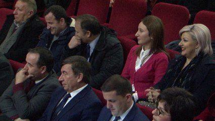 Diplomohen gjenerata e parë e Universitetit ''Fehmi Agani'' - Lajme